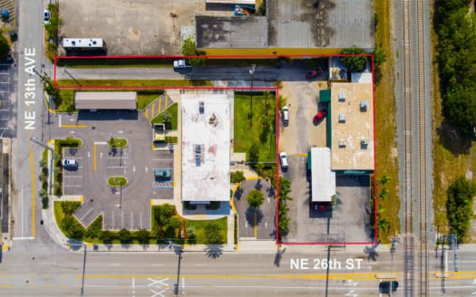 Aerial shot of a Retail Building in Wilton Manors-Five Points
